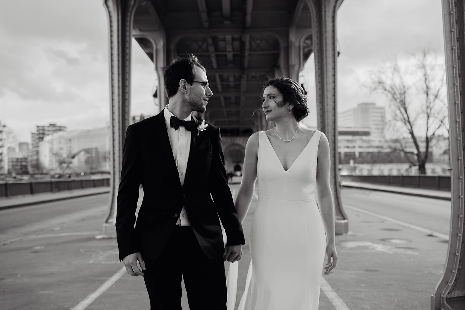 Séance photos sous le Pont de Bir Hakeim Séance photos sous le Pont de Bir Hakeim