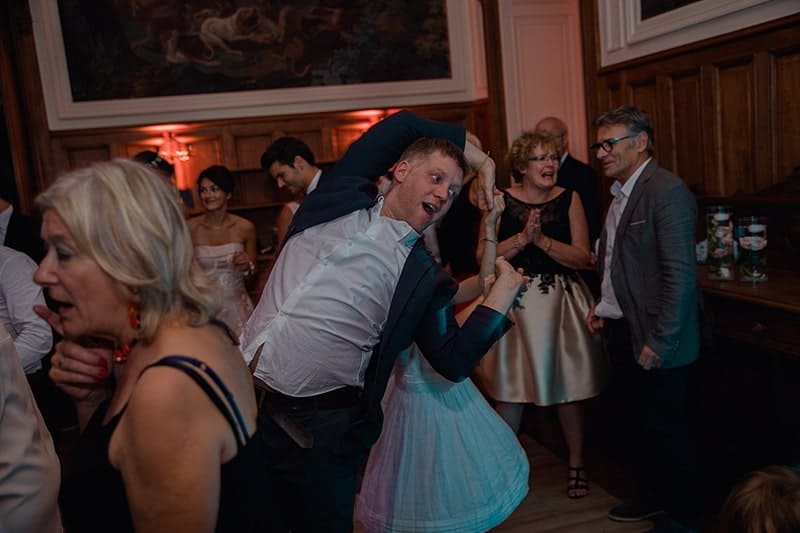 Les invités sont de la fête