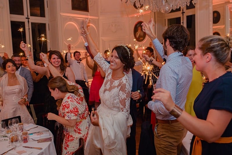 Ouverture du dîner par les mariés