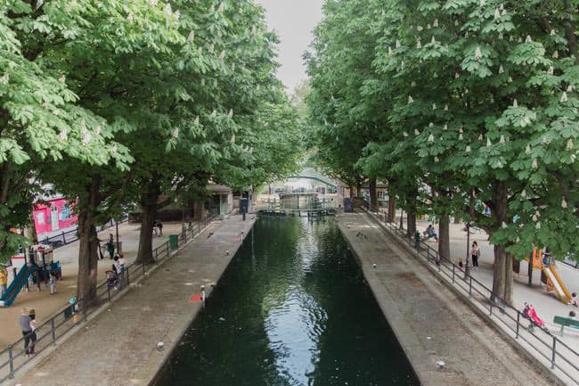 Séance couple au quai de Jemmapes