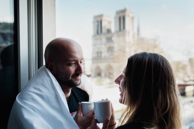 On boit un café avant une grosse journée