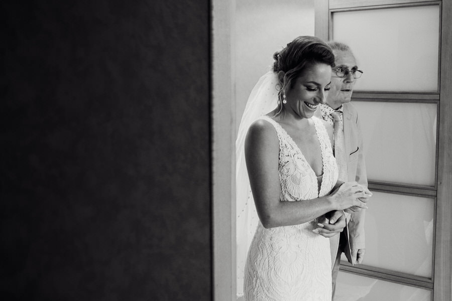 L'entrée de la mariée dans la mairie