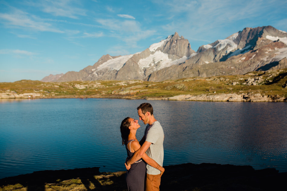 séance couple sur le plateau des hautes alpes