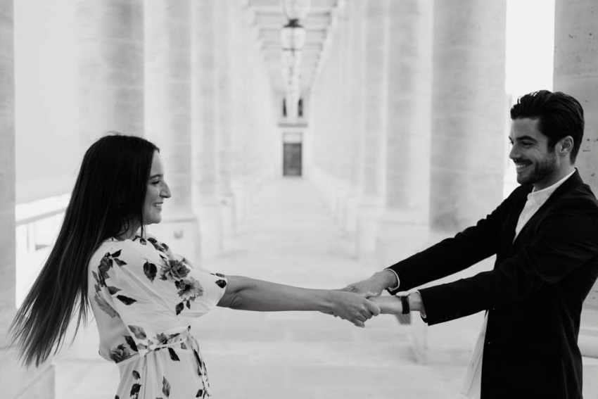 Séance couple paris au jardin du Pavillon Royal